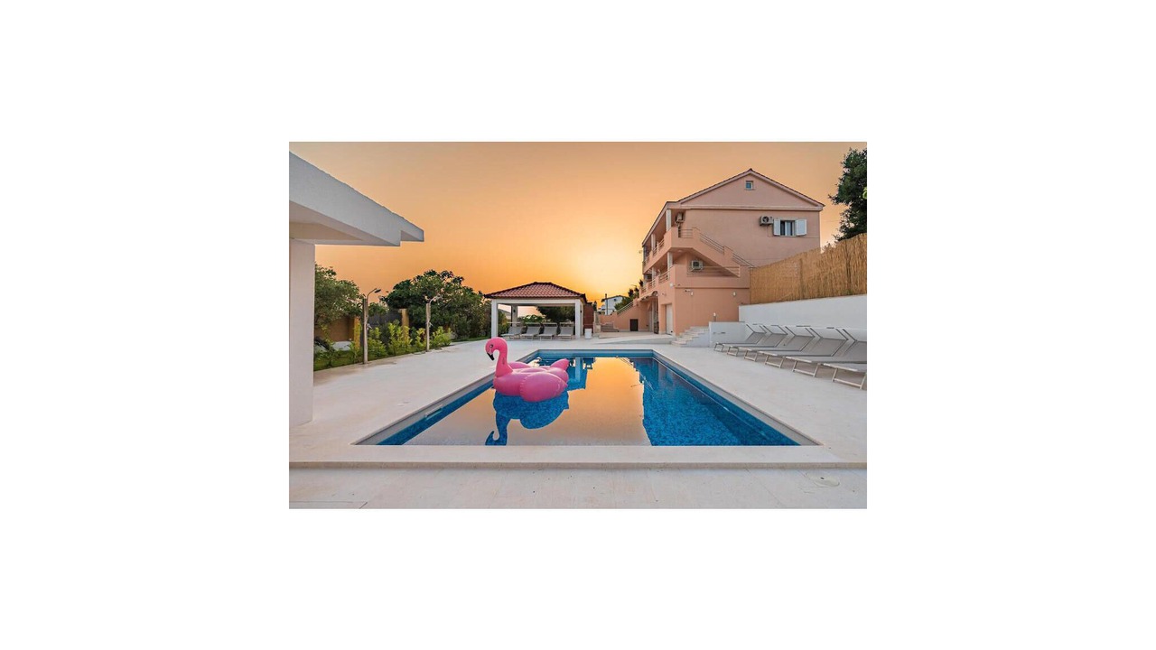 Photo of Outdoor in Rtina