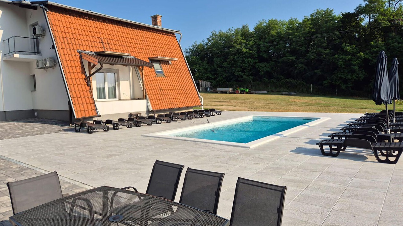 Photo of Outdoor in Kapela