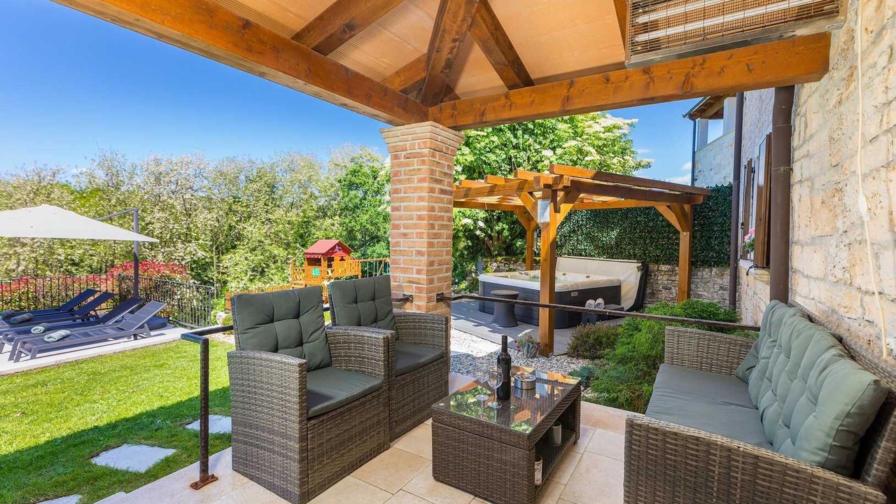 Photo of Patio Balcony in Jakovici