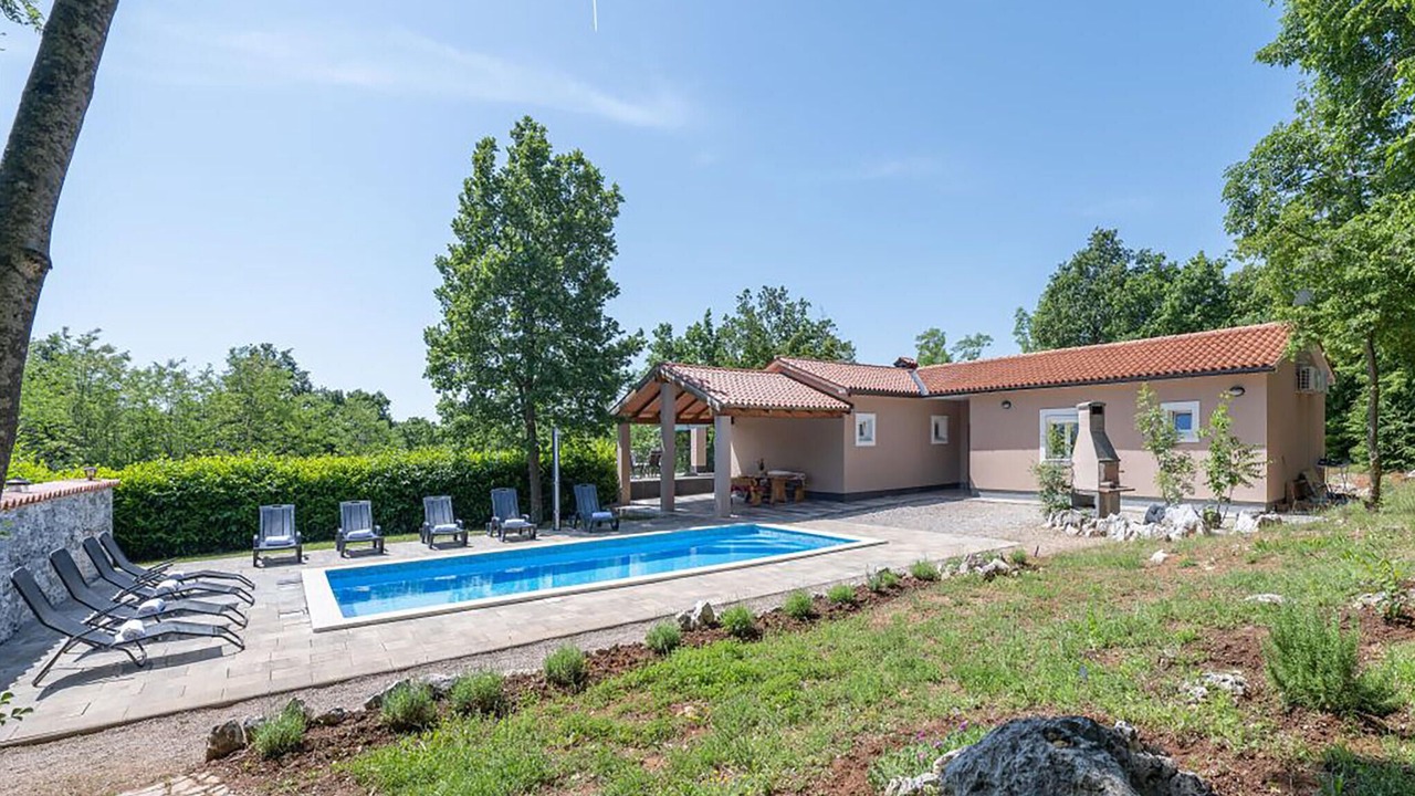 Photo of Outdoor in Zupanici