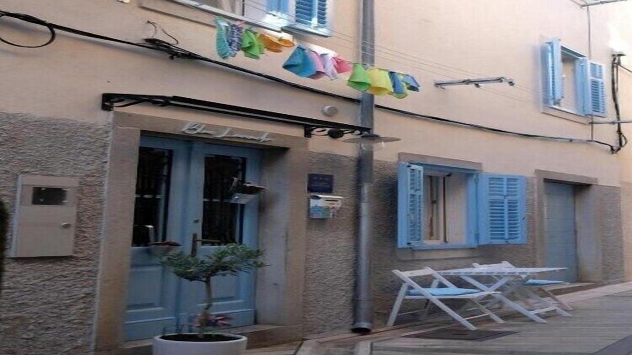 Photo of Outdoor in Cres