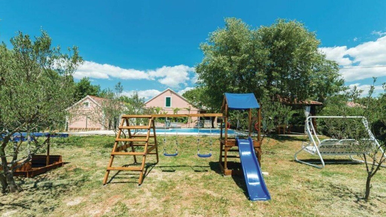 Photo of Outdoor in Drnis