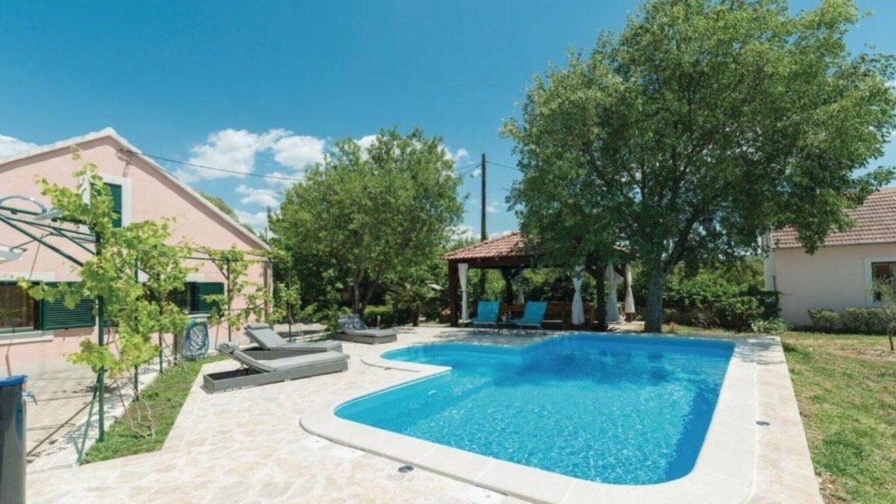Photo of Outdoor in Drnis