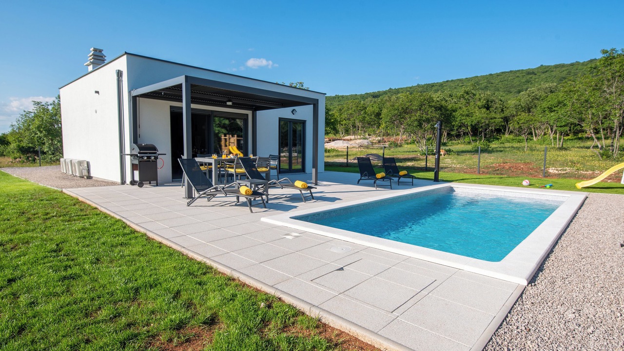 Photo of Outdoor in Brgod