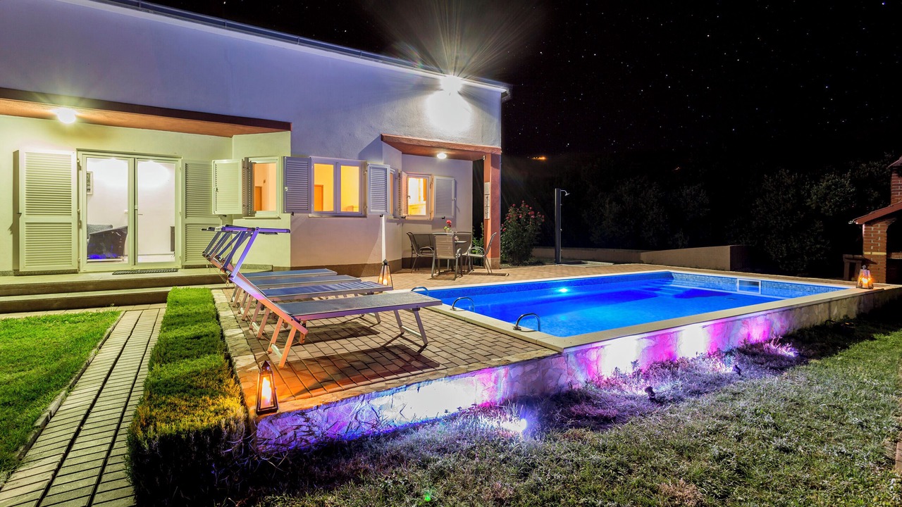Photo of Outdoor in Rudine