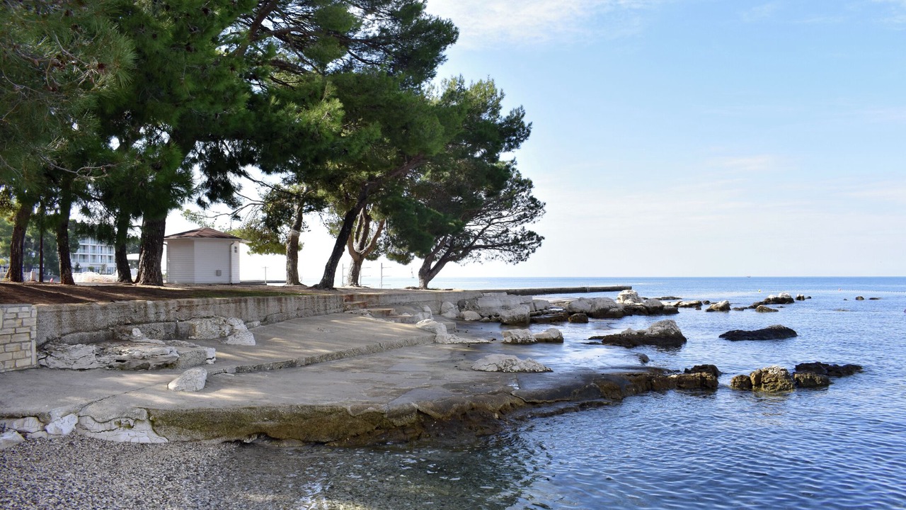 Photo of Others in Monterol