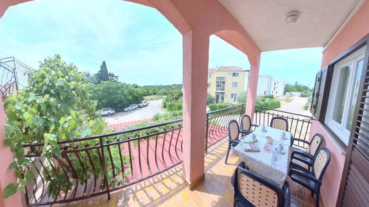 Photo of Outdoor in Monterol