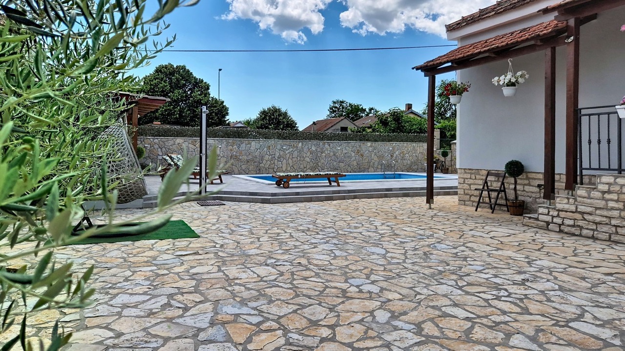Photo of Others in Benkovac