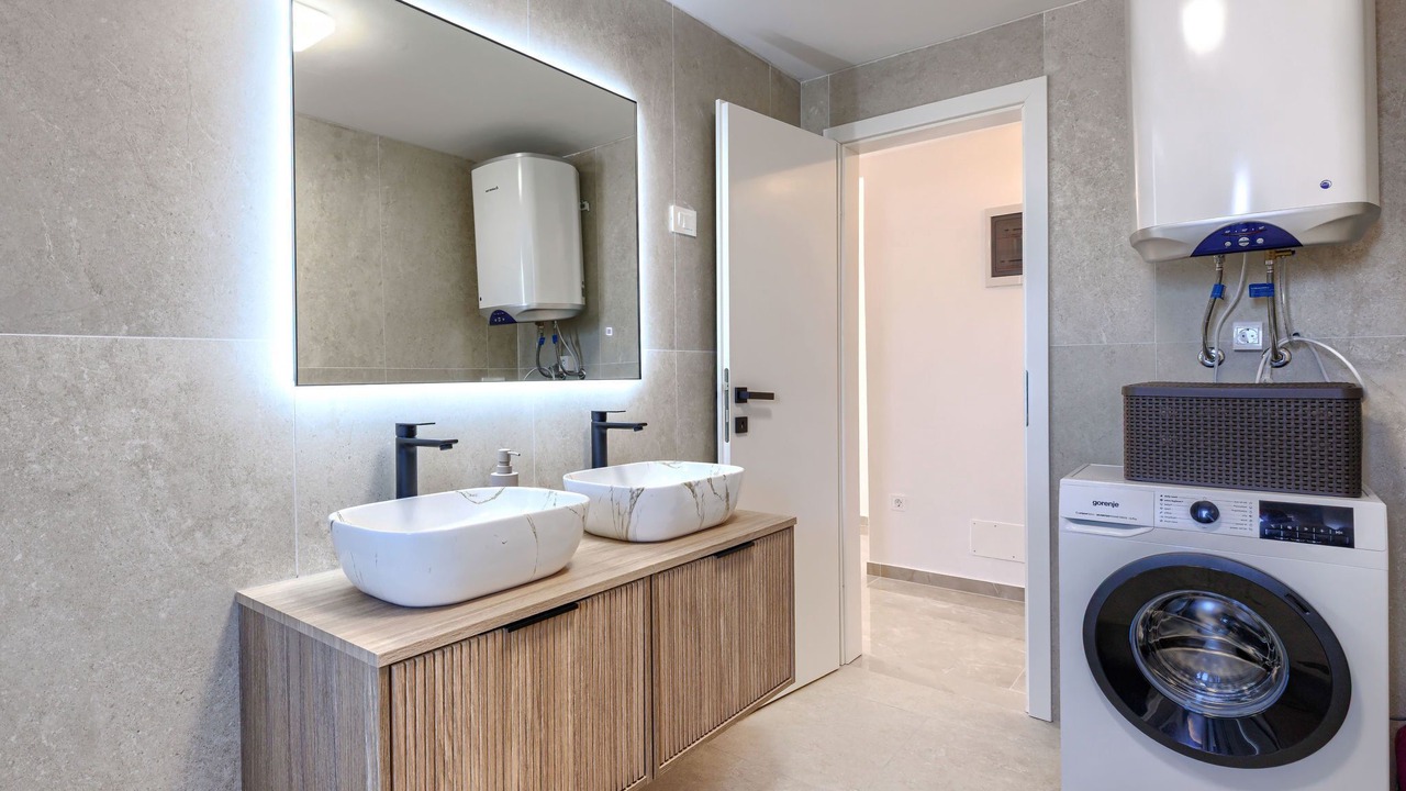 Photo of Bathroom in Radini