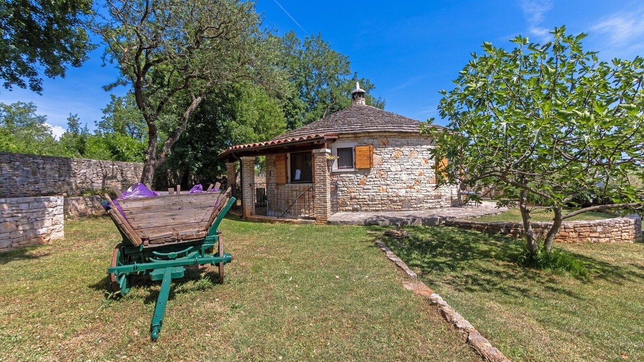 Photo of Outdoor in Cabrunici