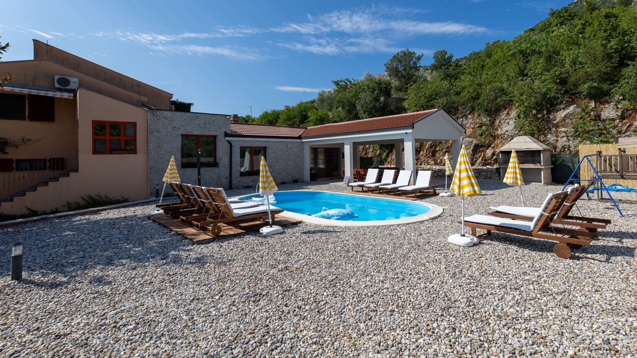 Photo of Outdoor in Momici
