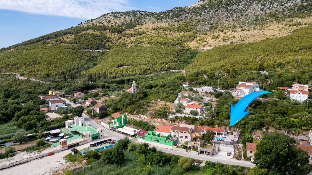Photo of Outdoor in Momici