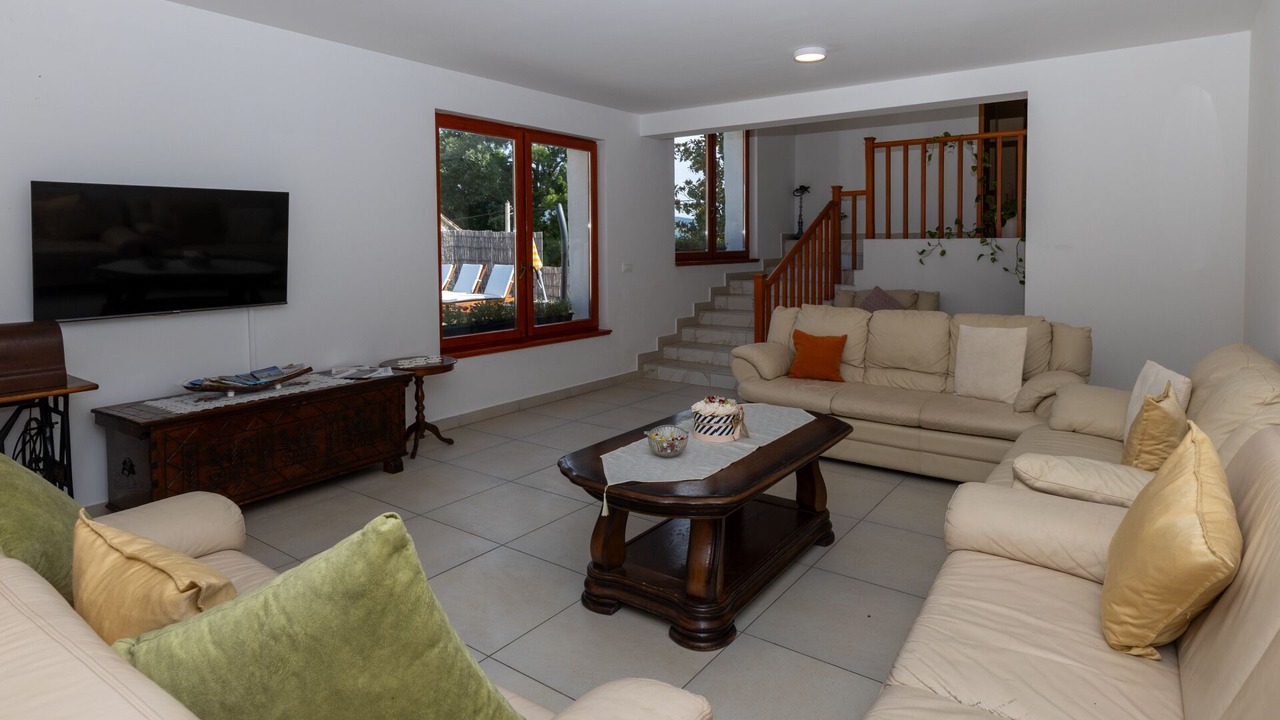 Photo of Livingroom in Momici