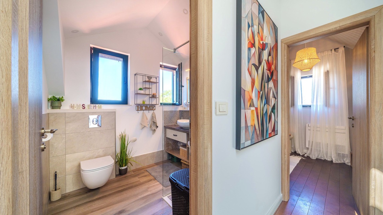 Photo of Bathroom in Borak
