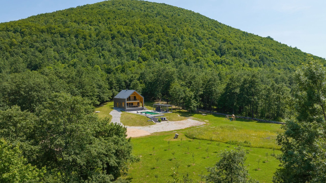Photo of Outdoor in Lovinac