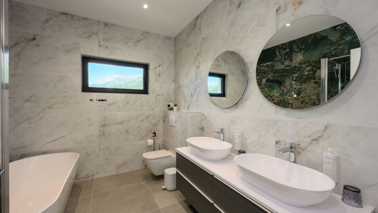 Photo of Bathroom in Popovici