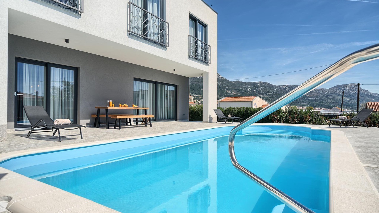 Photo of Outdoor in Rudine