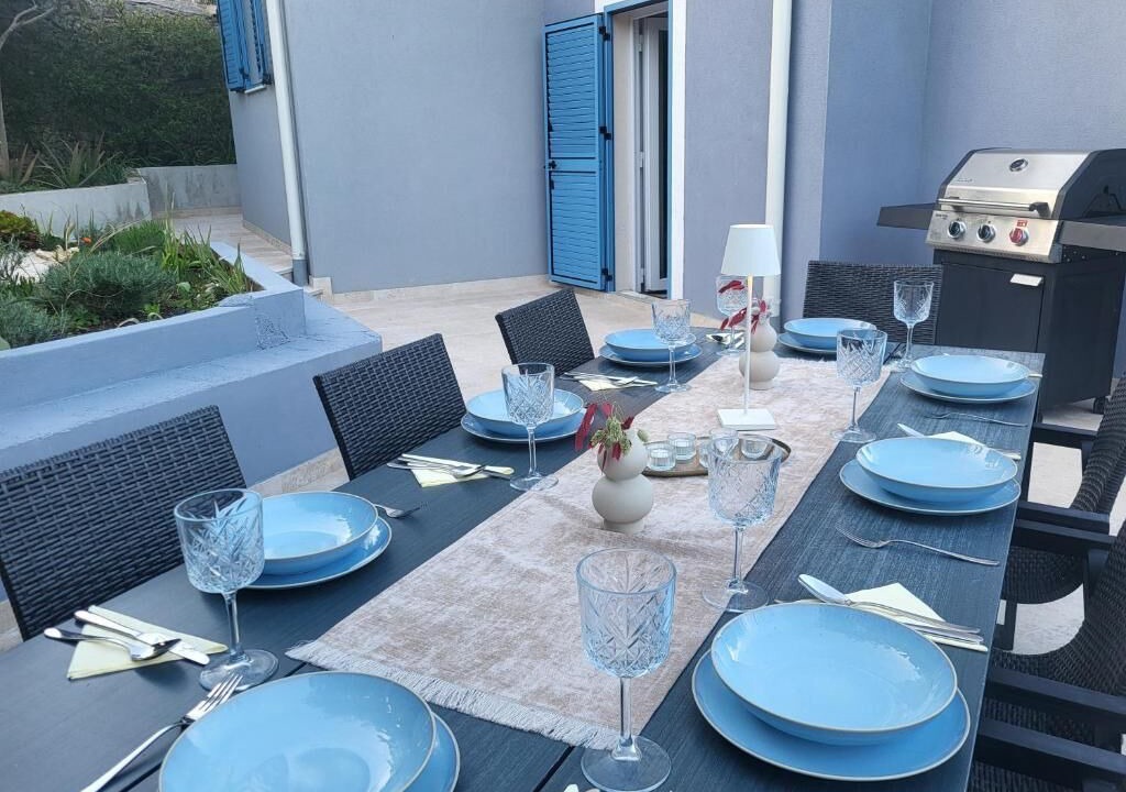 Photo of Outdoor in Cove Murtar