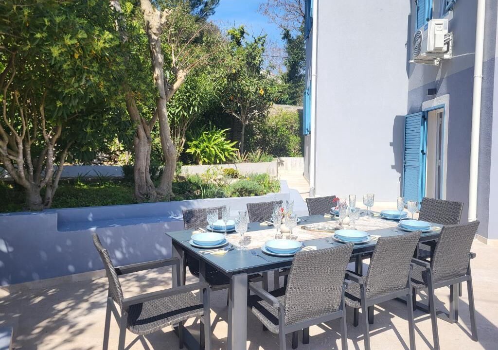 Photo of Outdoor in Cove Murtar