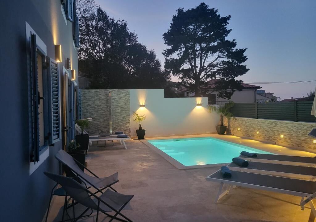 Photo of Outdoor in Cove Murtar
