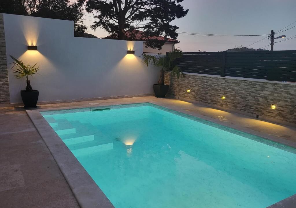 Photo of Outdoor in Cove Murtar