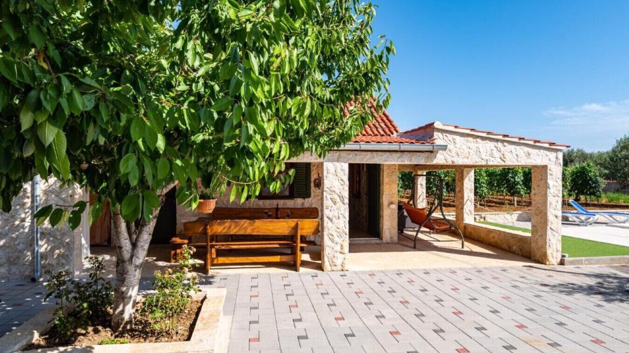 Photo of Patio Balcony in Donje Rastane