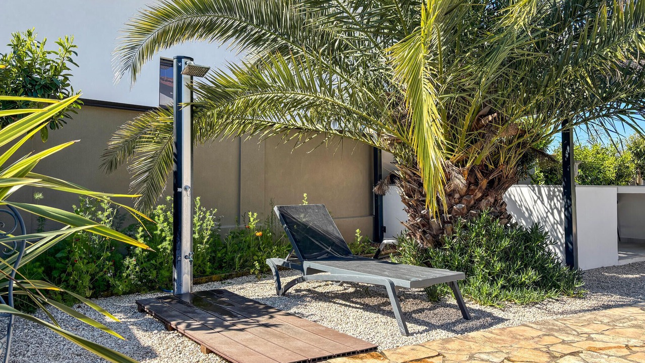 Photo of Outdoor in Vardica