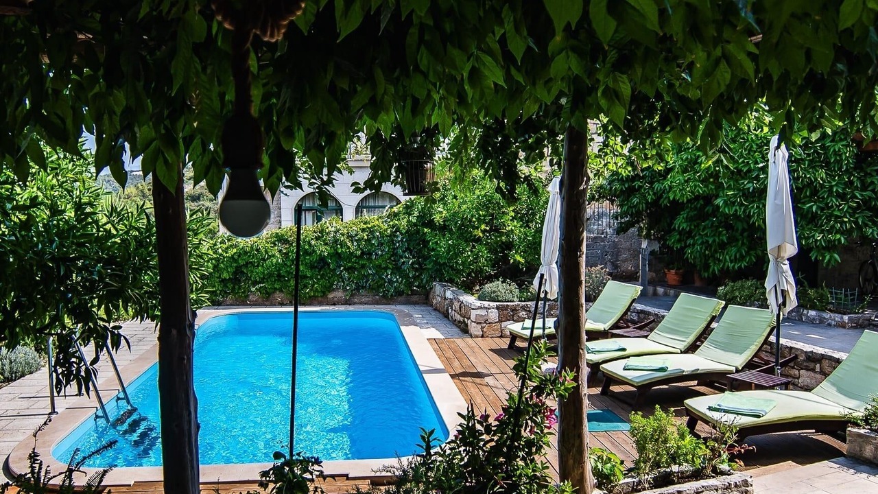 Photo of Outdoor in Dol