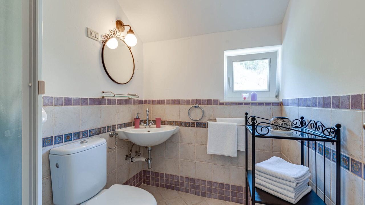 Photo of Bathroom in Pasadur