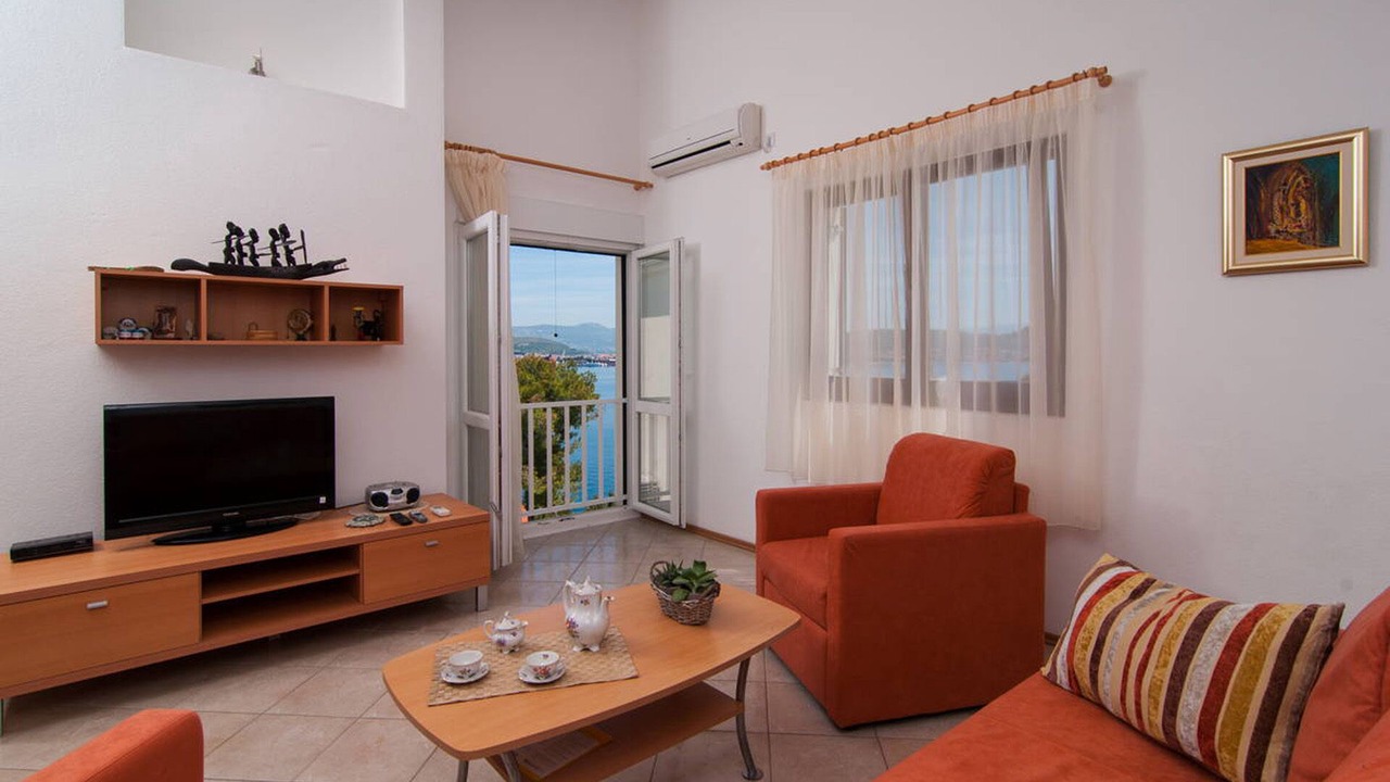 Photo of Livingroom in Okrug Donji