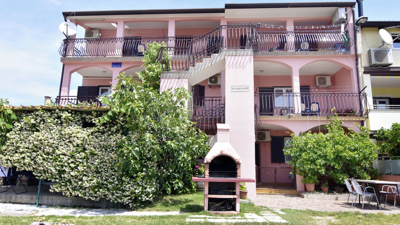 Photo of Outdoor in Monterol