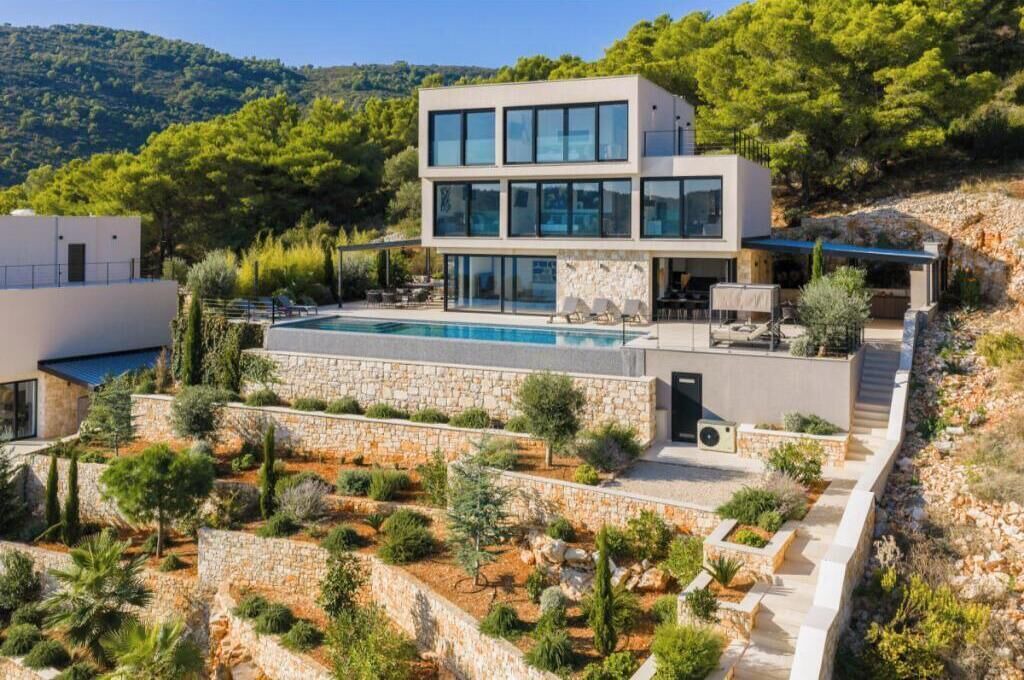 Photo of Outdoor in Cove Rogacic