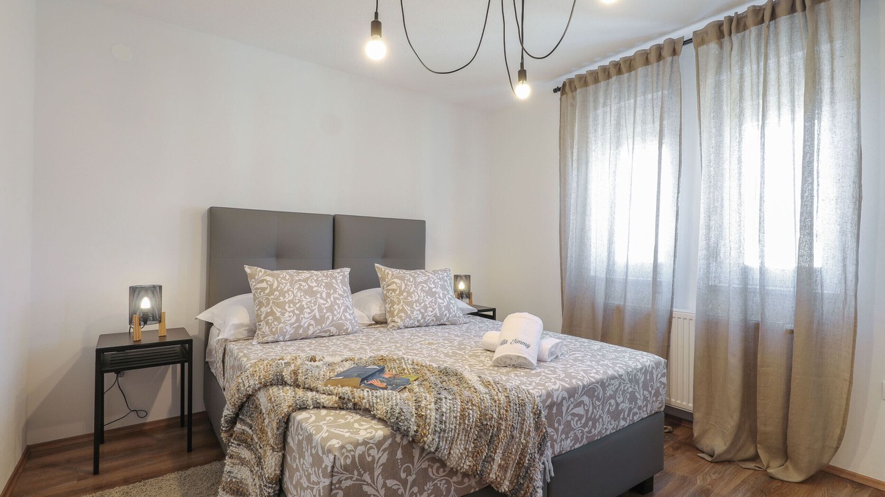 Photo of Bedroom in Seline