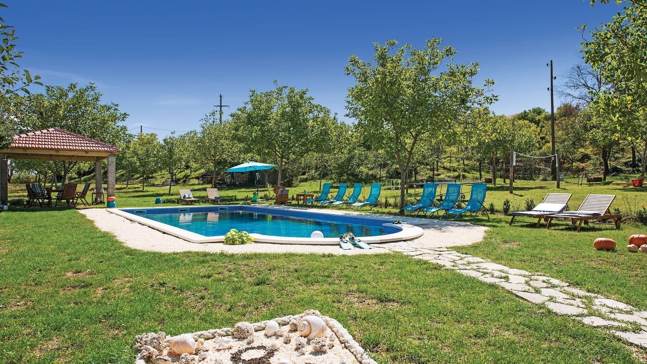 Photo of Outdoor in Ruzic