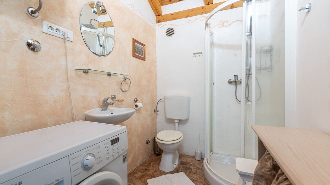 Photo of Bathroom in Kostanjica