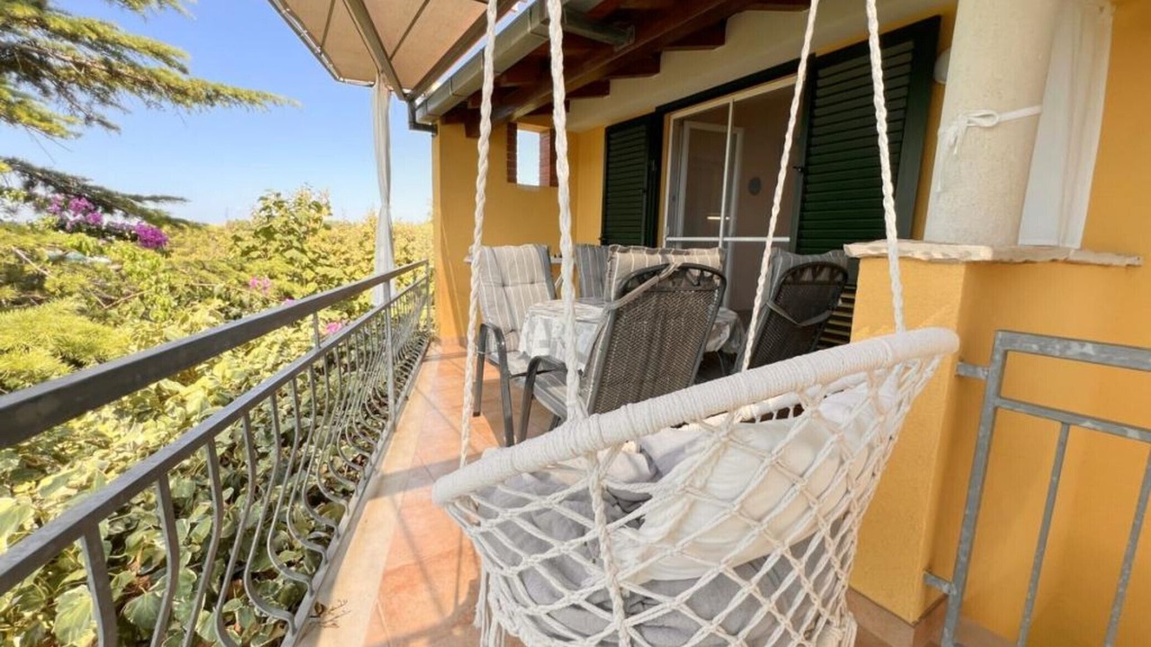 Photo of Patio Balcony in Loviste