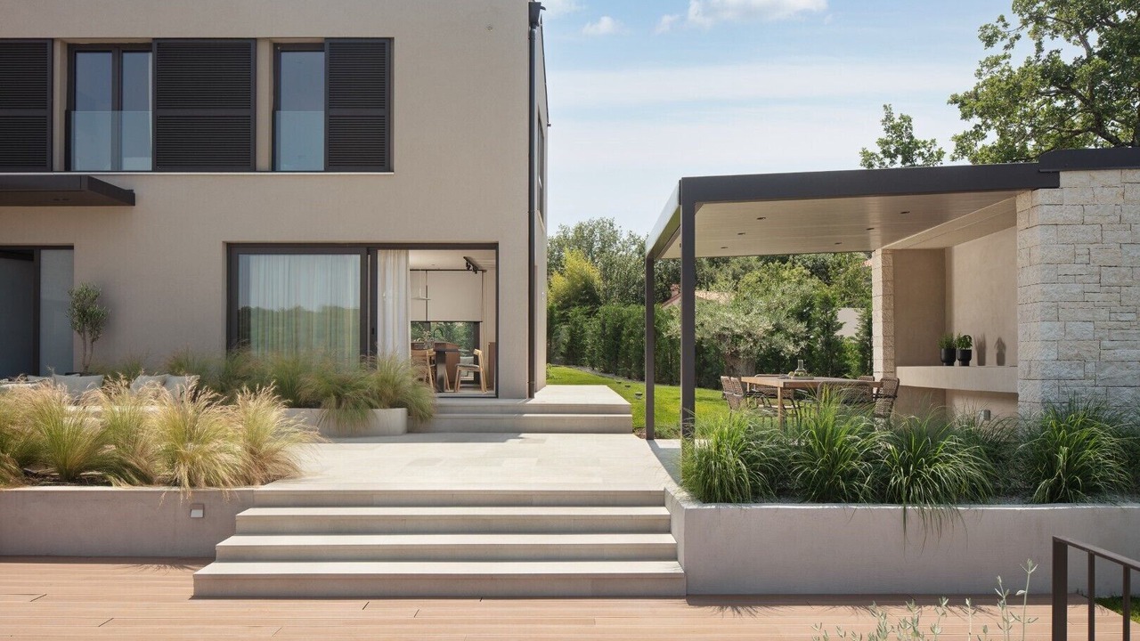 Photo of Patio Balcony in Marasi