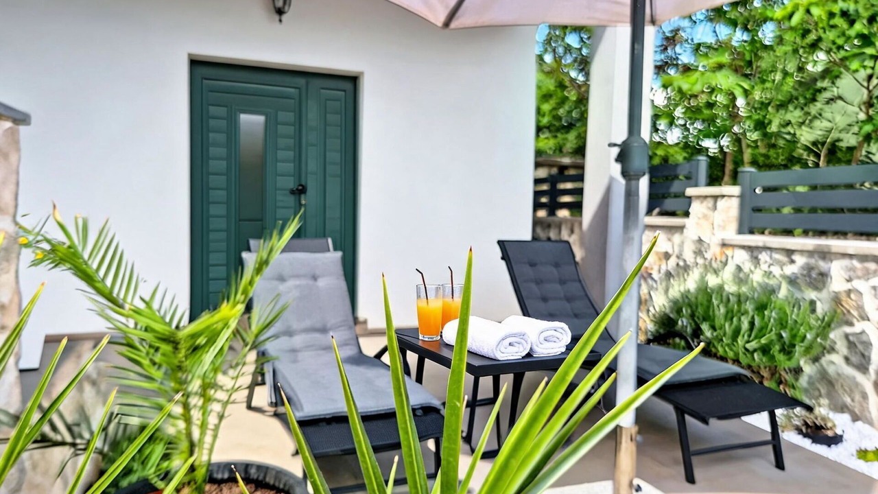 Photo of Outdoor in Oklaj