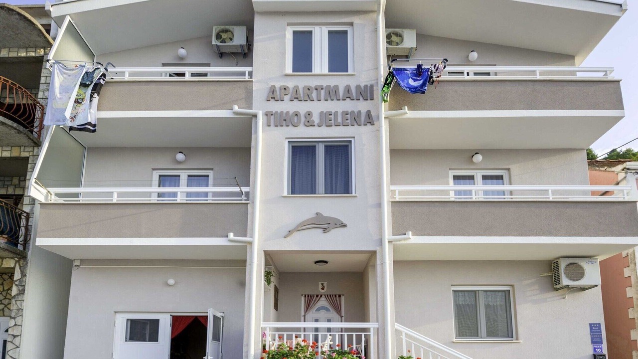 Photo of Outdoor in Blace