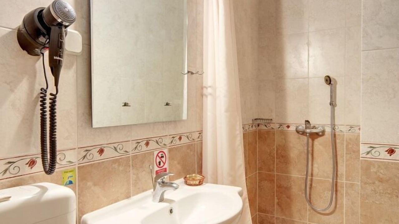 Photo of Bathroom in Draz