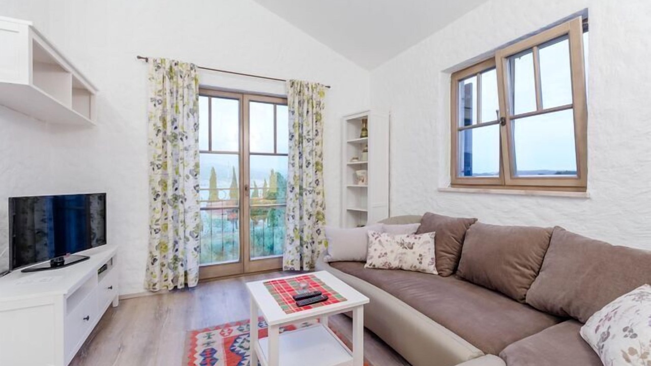 Photo of Livingroom in Okrug Donji