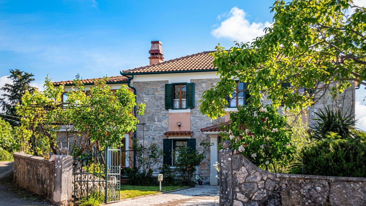 Photo of Outdoor in Kras