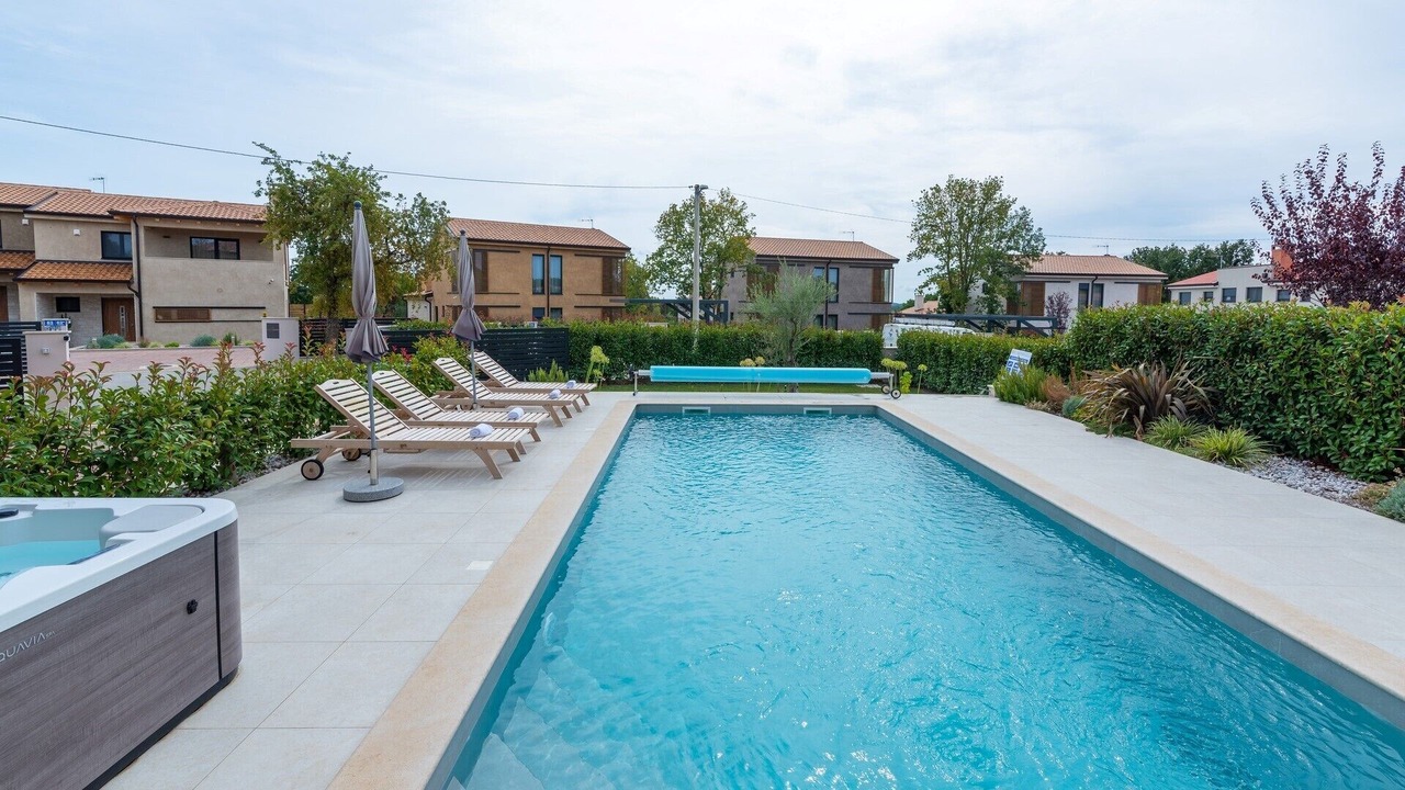 Photo of Outdoor in Kadumi