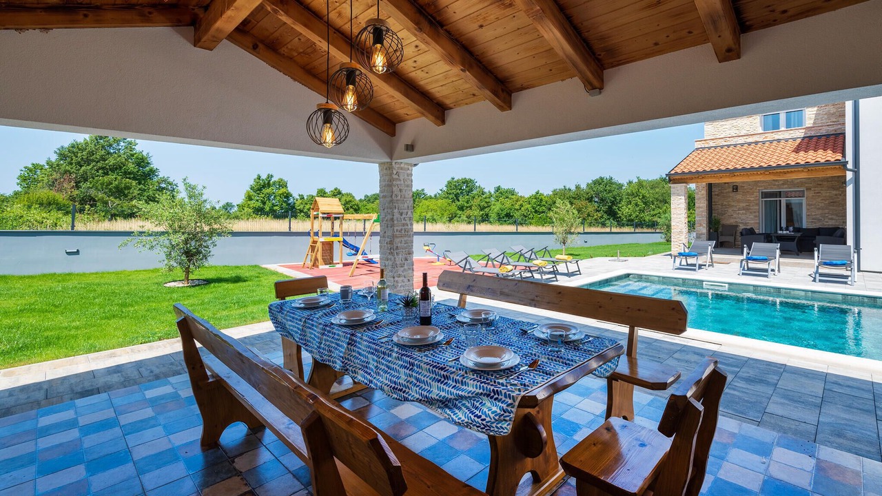 Photo of Outdoor in Zminj