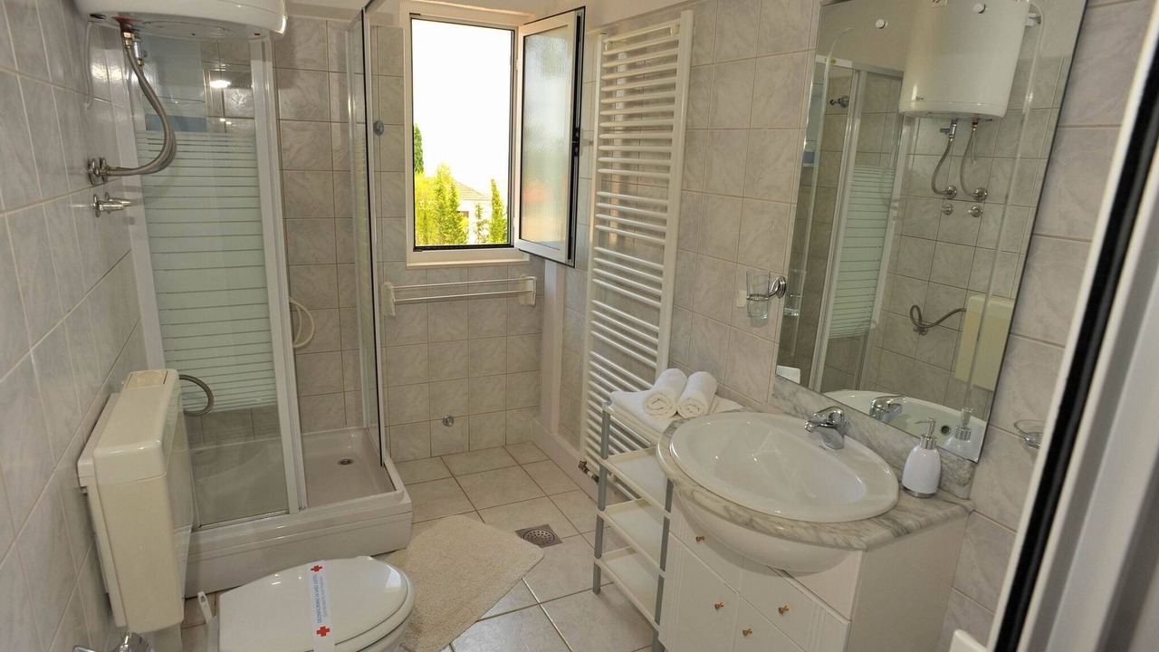 Photo of Bathroom in Sutivan