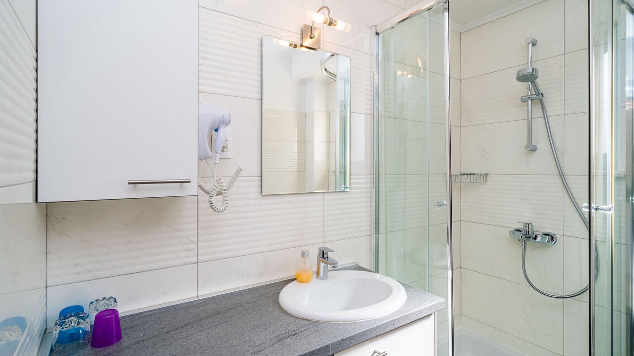 Photo of Bathroom in Plat