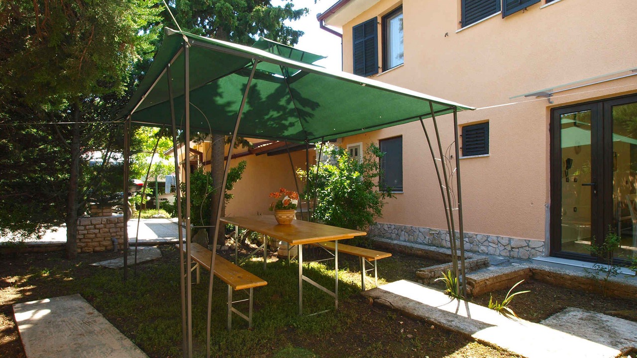 Photo of Outdoor in Stinjan