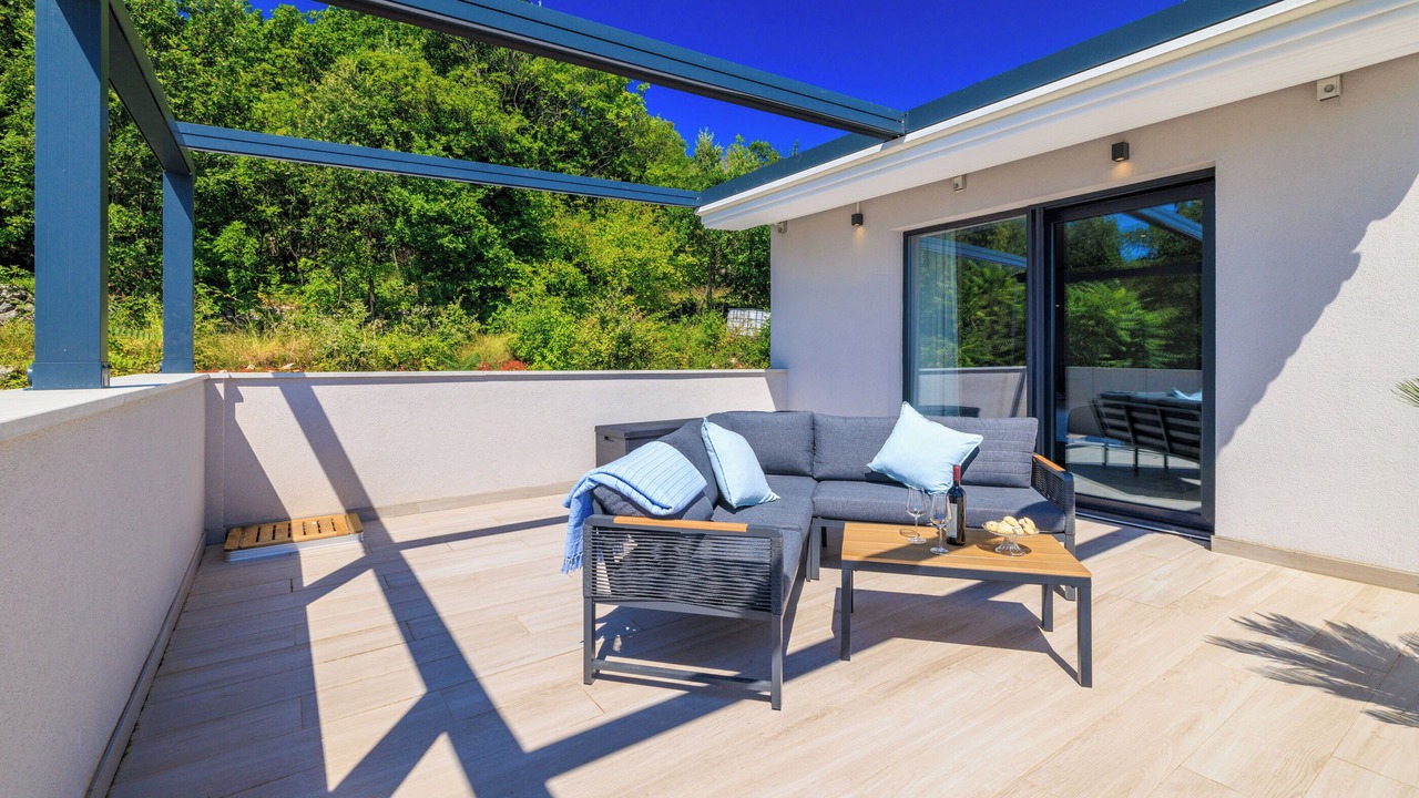 Photo of Patio Balcony in Sveta Jelena