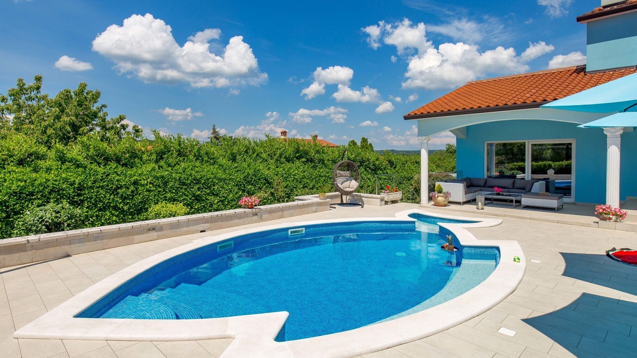 Photo of Outdoor in Rogocana