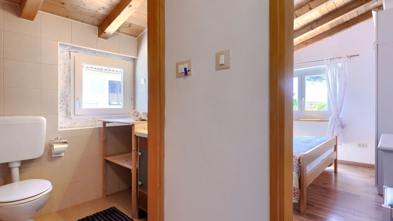 Photo of Bathroom in Kastelir